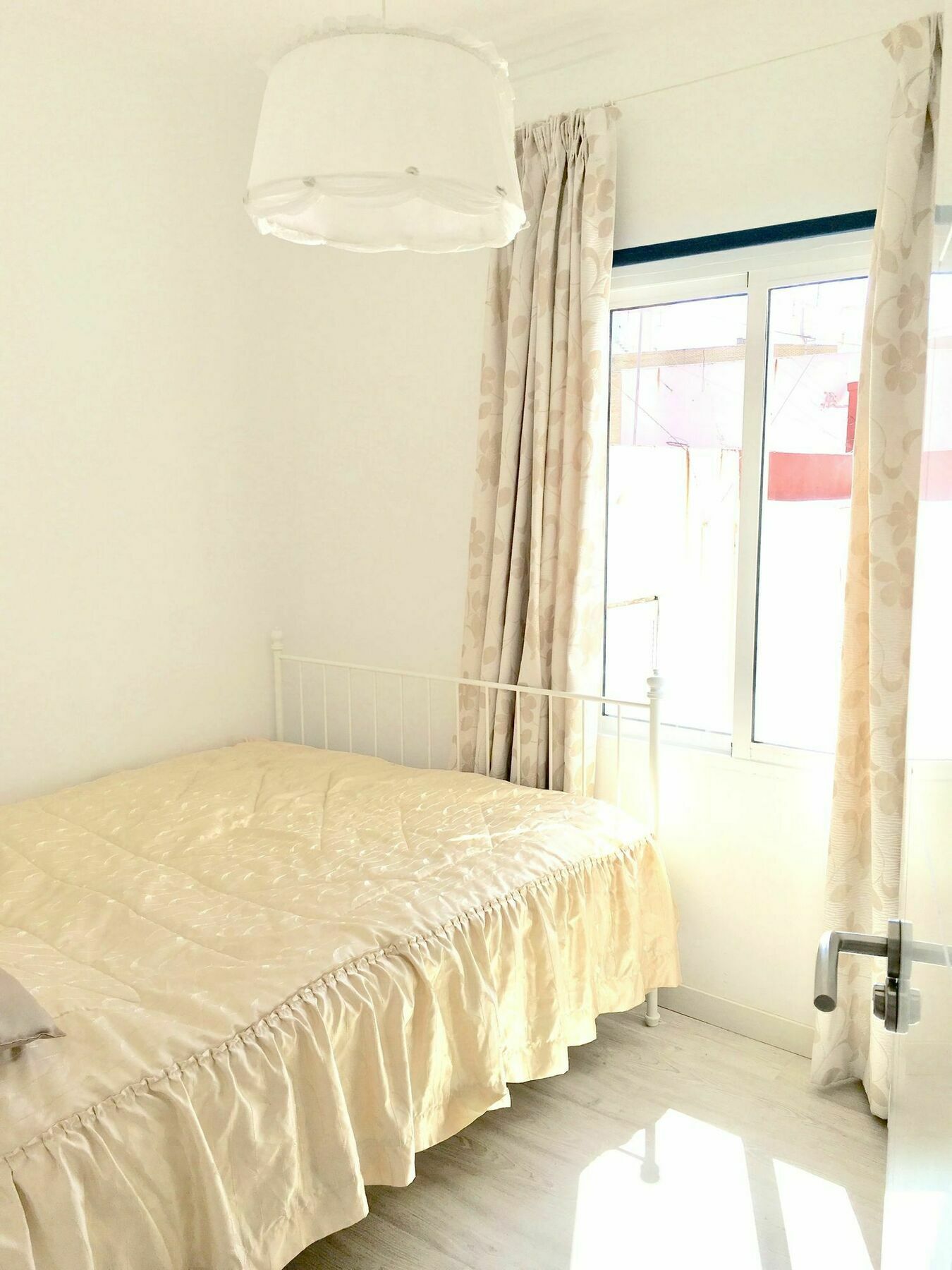 Oyo Guest House Duc De Gaeta Valencia Kültér fotó