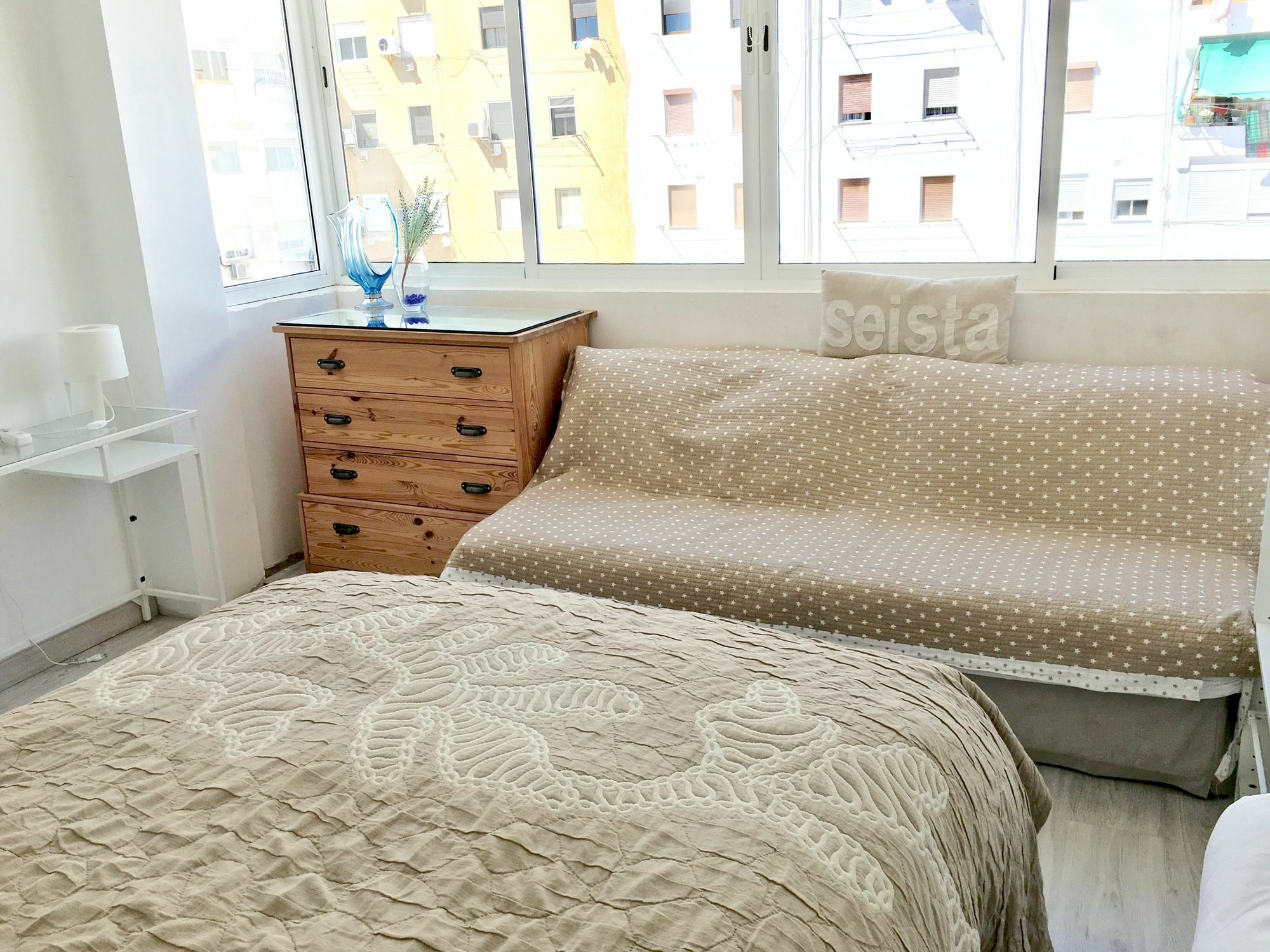Oyo Guest House Duc De Gaeta Valencia Kültér fotó